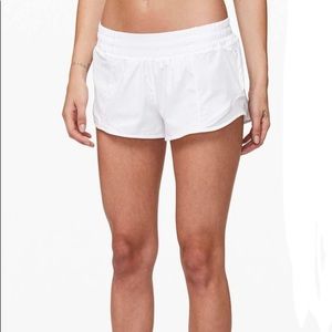 WHITE LULULEMON HOTTY HOT SHORTS
